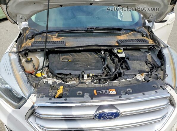 1FMCU9GD3HUB32829 2017 FORD ESCAPE White Vista del compartimento del motor