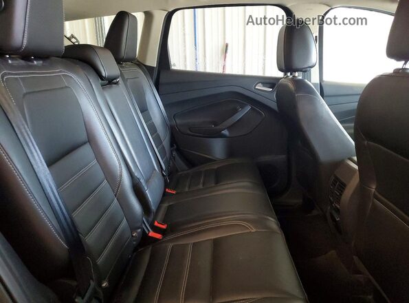 1FMCU9GD3HUB94201 2017 FORD ESCAPE Gray Vista interior trasera
