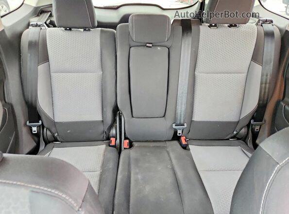 1FMCU9GD3HUD33291 2017 FORD ESCAPE White Հետևի նստատեղերի տեսք