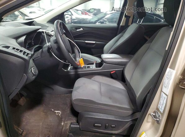 1FMCU9GD3JUB56246 2018 FORD ESCAPE Желто-коричневый Вид салона спереди