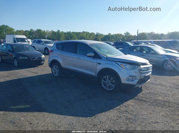 1FMCU9GD3KUB18467 2019 FORD ESCAPE Silver Przód prawy