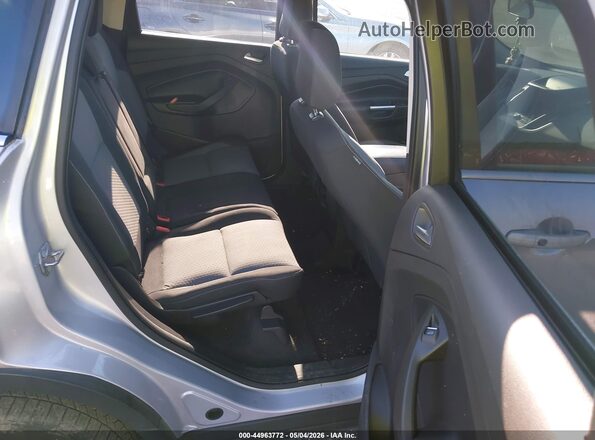1FMCU9GD3KUB18467 2019 FORD ESCAPE Silver Widok naklejki z numerem VIN
