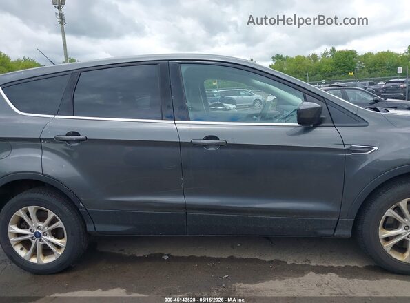 1FMCU9GD4HUA08181 2017 FORD ESCAPE Gray Widok wnętrza z tyłu