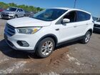 2017 Ford Escape Se Белый vin: 1FMCU9GD4HUA74245