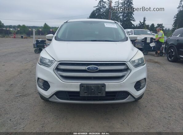 1FMCU9GD4HUD66686 2017 FORD ESCAPE White Вид щитка приладів