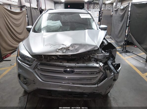 1FMCU9GD4JUB29010 2018 FORD ESCAPE Gray Widok wnętrza z tyłu