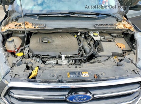 1FMCU9GD5HUA87635 2017 FORD ESCAPE Charcoal Engine compartment view