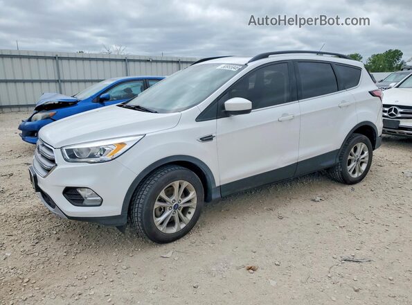 1FMCU9GD5HUD54787 2017 FORD ESCAPE White წინა მარცხენა ხედი სამი მეოთხედიდან