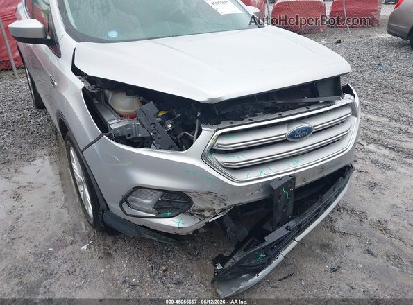1FMCU9GD5JUC36809 2018 FORD ESCAPE Серебряный Вид спереди