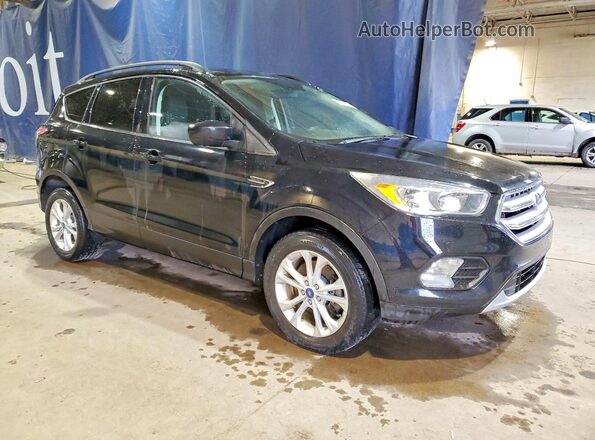 1FMCU9GD5JUC58082 2018 FORD ESCAPE Черный Передняя правая четверть