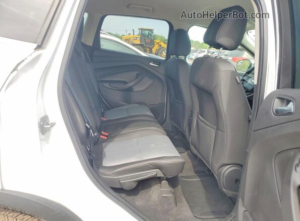 1FMCU9GD6HUA33034 2017 FORD ESCAPE Белый Вид задней части салона