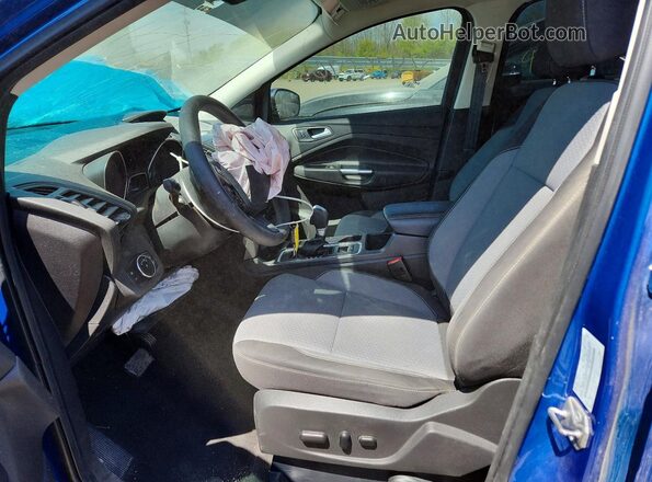 1FMCU9GD6HUA49377 2017 FORD ESCAPE Синий Вид салона спереди