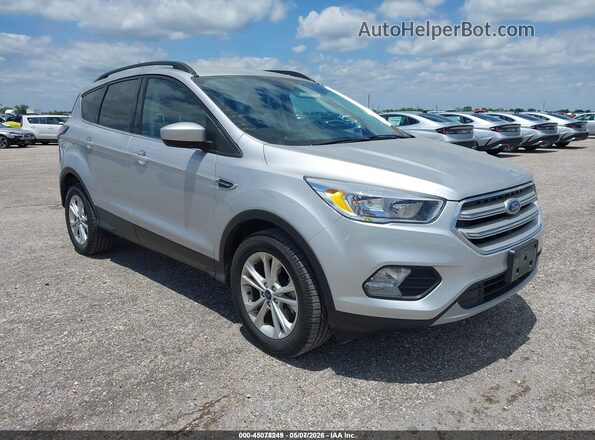 1FMCU9GD6JUD08455 2018 FORD ESCAPE Silver Передня права чверть