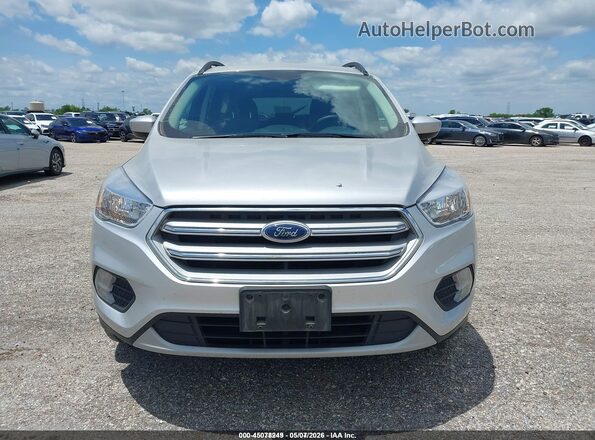 1FMCU9GD6JUD08455 2018 FORD ESCAPE Silver Вид щитка приладів