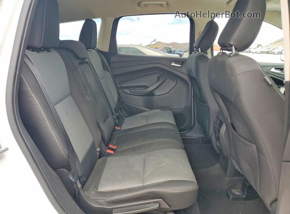 1FMCU9GD6KUA25636 2019 FORD ESCAPE Белый Вид задней части салона