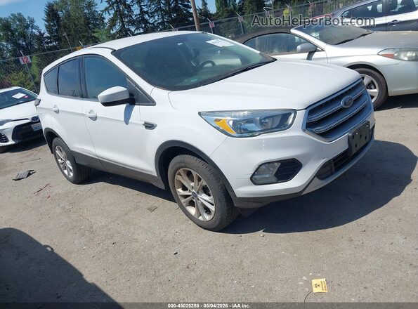 1FMCU9GD7HUB14981 2017 FORD ESCAPE Белый Передняя правая четверть