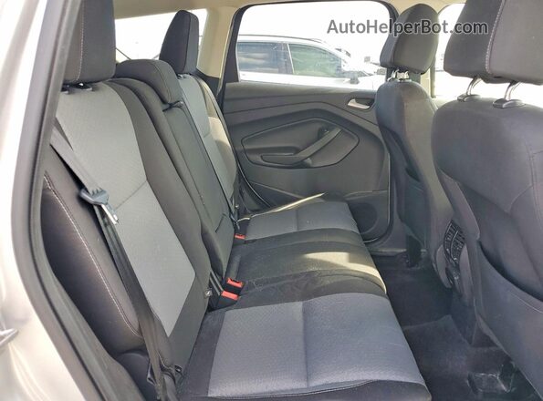 1FMCU9GD7HUB15080 2017 FORD ESCAPE Silver Widok tylnych siedzeń