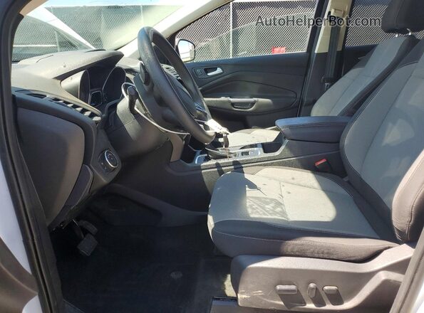 1FMCU9GD7HUB27259 2017 FORD ESCAPE White Front interior view
