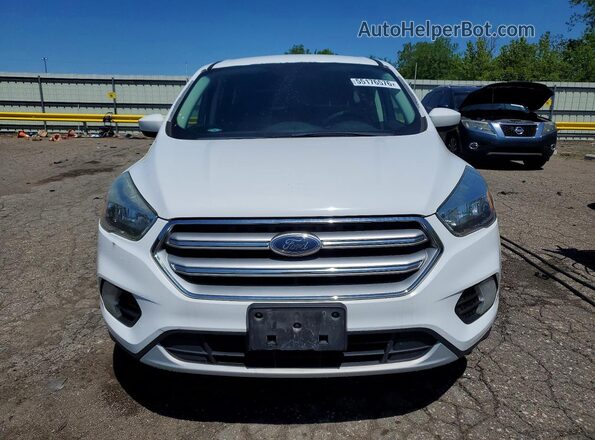1FMCU9GD7HUB27259 2017 FORD ESCAPE White Front view