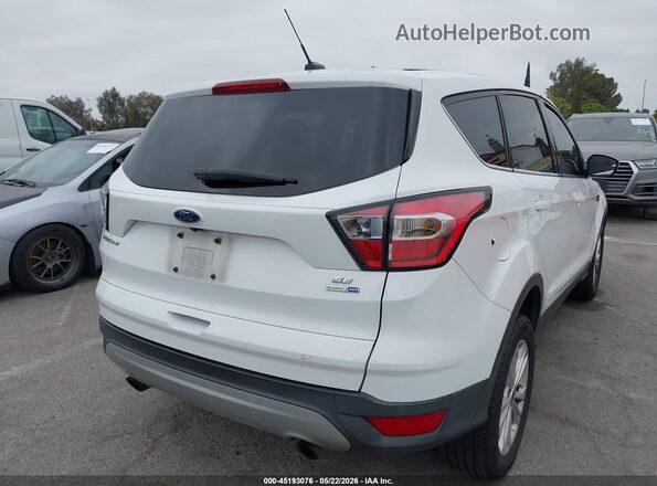 1FMCU9GD7HUC02669 2017 FORD ESCAPE Белый Задняя правая четверть