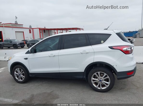 1FMCU9GD7HUC02669 2017 FORD ESCAPE Белый Панорамный вид салона 360°
