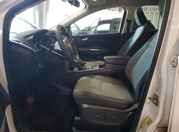 1FMCU9GD7JUA50771 2018 FORD ESCAPE Белый Вид салона спереди