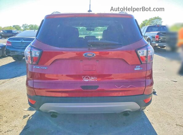 1FMCU9GD7JUB09902 2018 FORD ESCAPE Бордовый Вид сзади