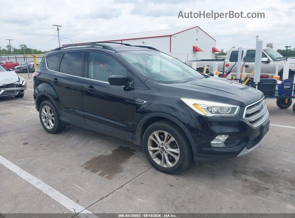 1FMCU9GD8HUD95365 2017 FORD ESCAPE Black Przód prawy