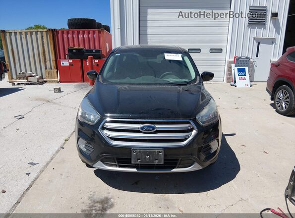 1FMCU9GD8HUE24864 2017 FORD ESCAPE Черный Вид щитка приборов