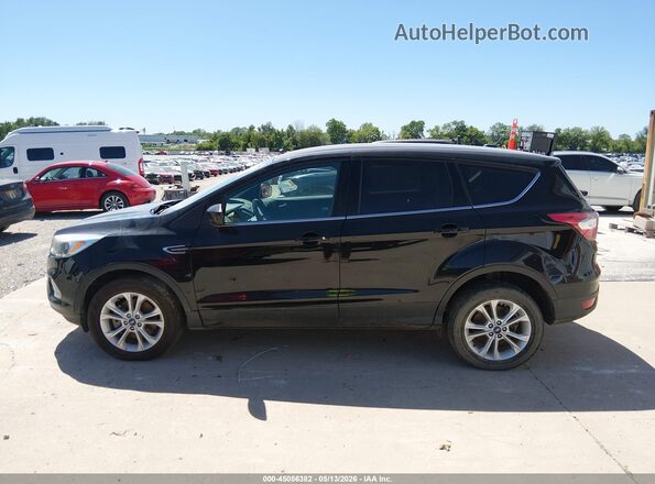 1FMCU9GD8HUE24864 2017 FORD ESCAPE Черный Панорамный вид салона 360°