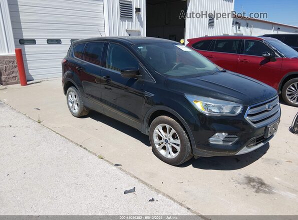 1FMCU9GD8HUE24864 2017 FORD ESCAPE Черный Передняя правая четверть