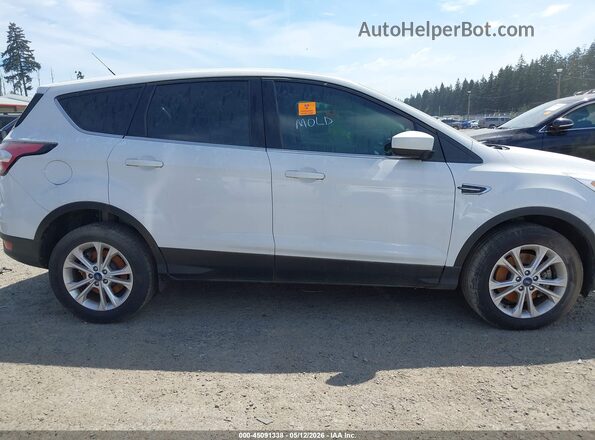 1FMCU9GD8HUE49196 2017 FORD ESCAPE White Vista interior trasera