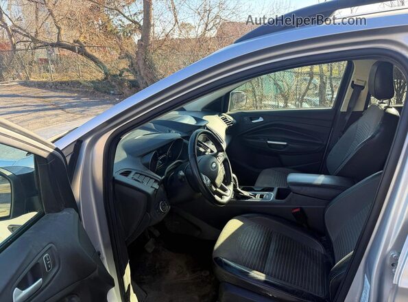 1FMCU9GD8KUB73559 2019 FORD ESCAPE Серебряный Вид спереди