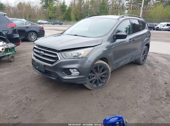 1FMCU9GD9HUD07052 2017 FORD ESCAPE Серый Передняя левая четверть
