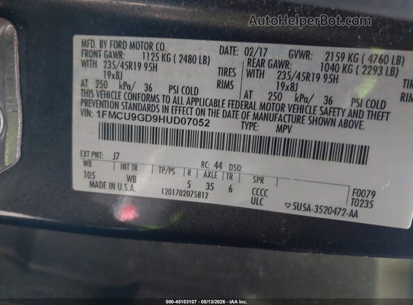 1FMCU9GD9HUD07052 2017 FORD ESCAPE Серый Вид подкапотного пространства