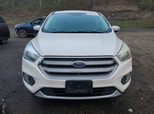 1FMCU9GD9HUD99067 2017 FORD ESCAPE White Widok z przodu