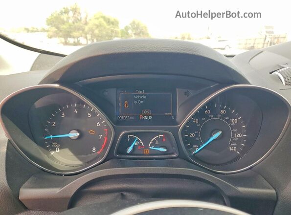 1FMCU9GD9JUC06499 2018 FORD ESCAPE Белый Вид щитка приборов