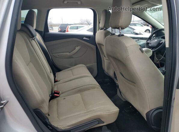 1FMCU9GD9KUB64580 2019 FORD ESCAPE Серебряный Вид задней части салона