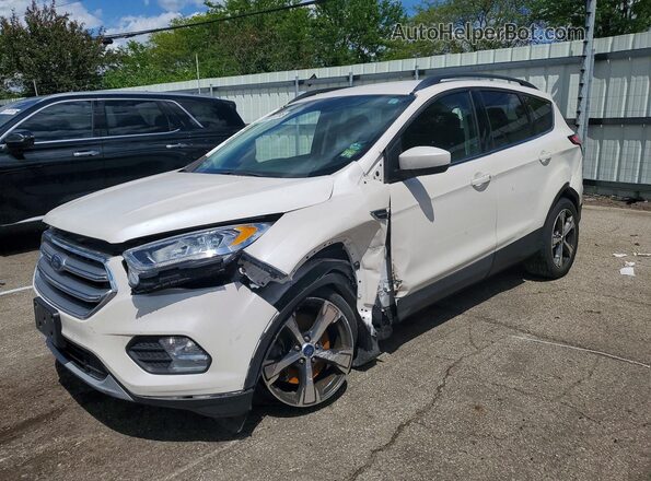 1FMCU9GDXHUE31346 2017 FORD ESCAPE White Przód lewy