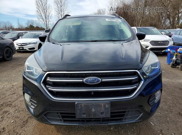 1FMCU9GDXHUE78120 2017 FORD ESCAPE Черный Вид спереди
