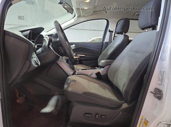 1FMCU9GX3GUB48960 2016 FORD ESCAPE White Widok wnętrza z przodu