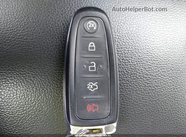 1FMCU9HD8KUB90795 2019 FORD ESCAPE Синий Вид панели приборов