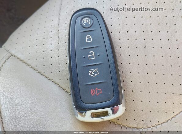 1FMCU9J92GUB35529 2016 FORD ESCAPE Белый Вид панели приборов