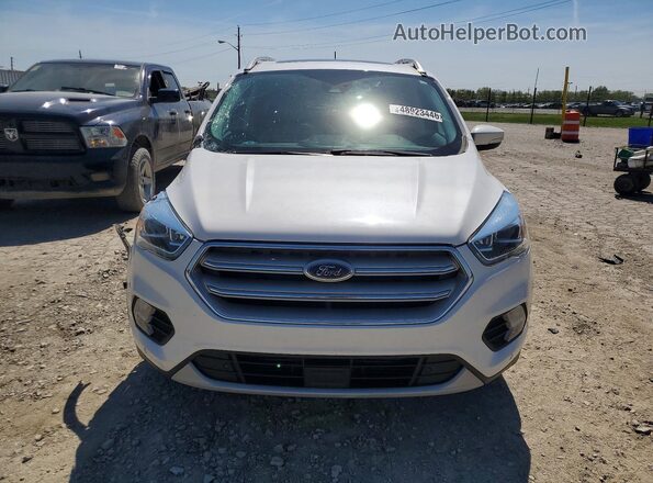 1FMCU9J96JUA08533 2018 FORD ESCAPE Белый Вид спереди