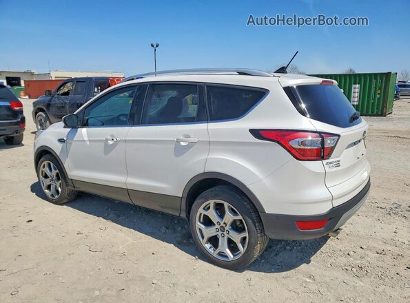 1FMCU9J96JUA08533 2018 FORD ESCAPE Белый Задняя левая четверть