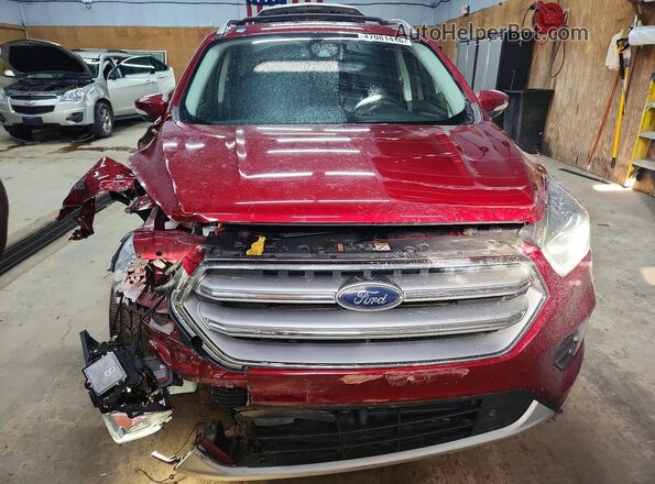 1FMCU9J98HUD50009 2017 FORD ESCAPE Red Widok z przodu