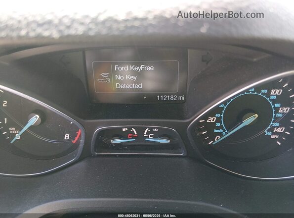 1FMCU9J9XGUB02276 2016 FORD ESCAPE Белый Вид задних сидений