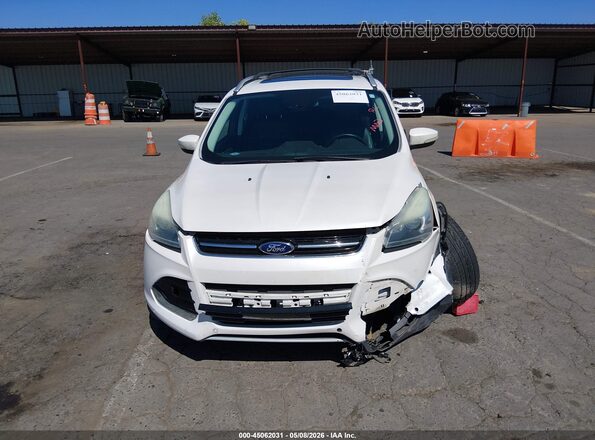 1FMCU9J9XGUB02276 2016 FORD ESCAPE Белый Вид спереди