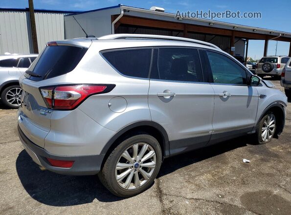 1FMCU9J9XHUD96313 2017 FORD ESCAPE Серебряный Задняя правая четверть