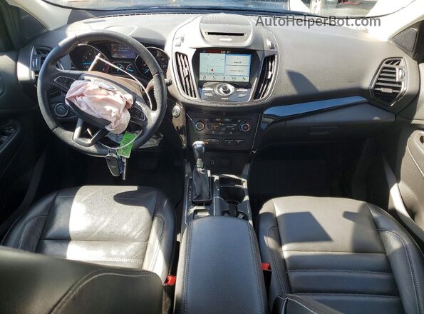 1FMCU9J9XHUD96313 2017 FORD ESCAPE Серебряный Вид панели приборов